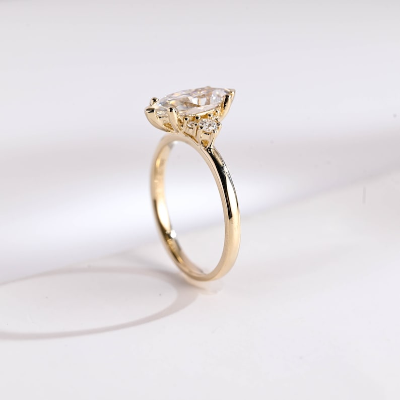 Stunning 1.0 - 2.0 CT Marquise Moissanite Engagement Ring with Cluster Design 7