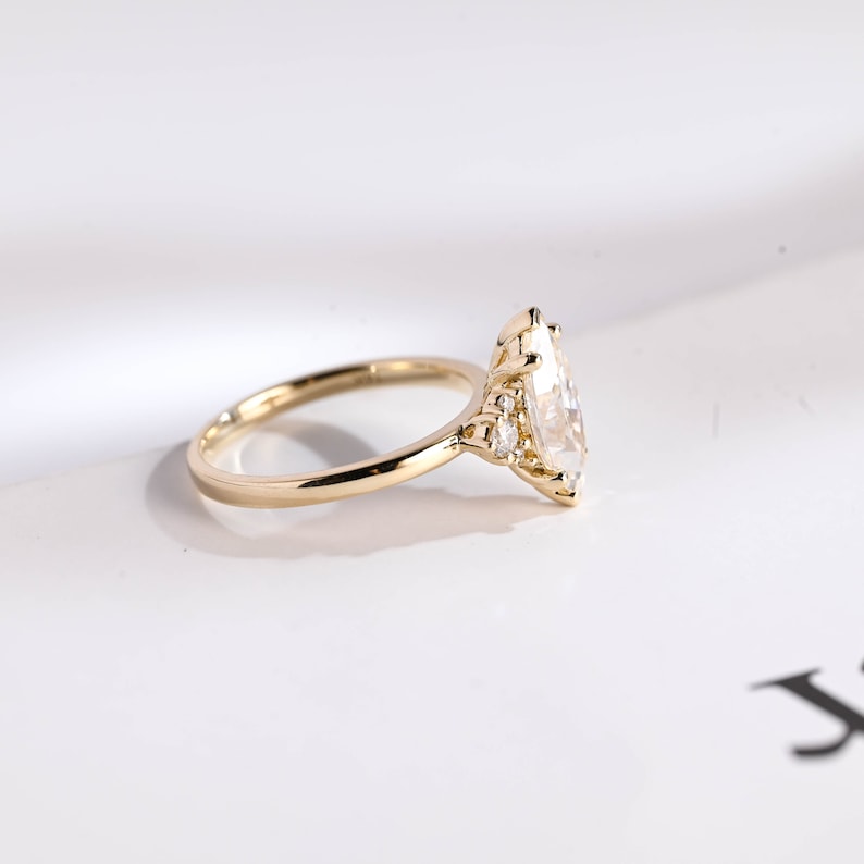 Stunning 1.0 - 2.0 CT Marquise Moissanite Engagement Ring with Cluster Design 3