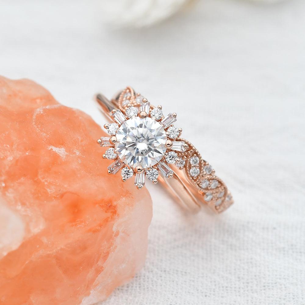 1 CT Round Halo Lab Grown Engagement Ring
