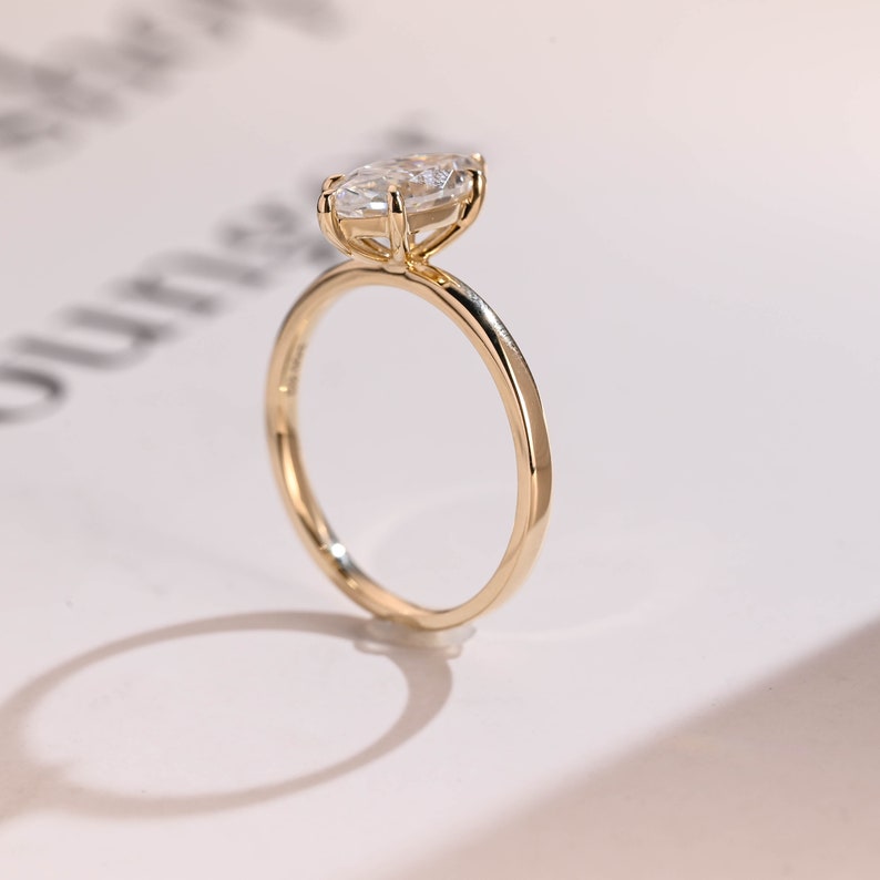 Stunning 1.0 - 2.0 CT Marquise Moissanite Engagement Ring with Solitaire Design 3